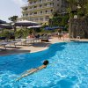 1661034837piscina